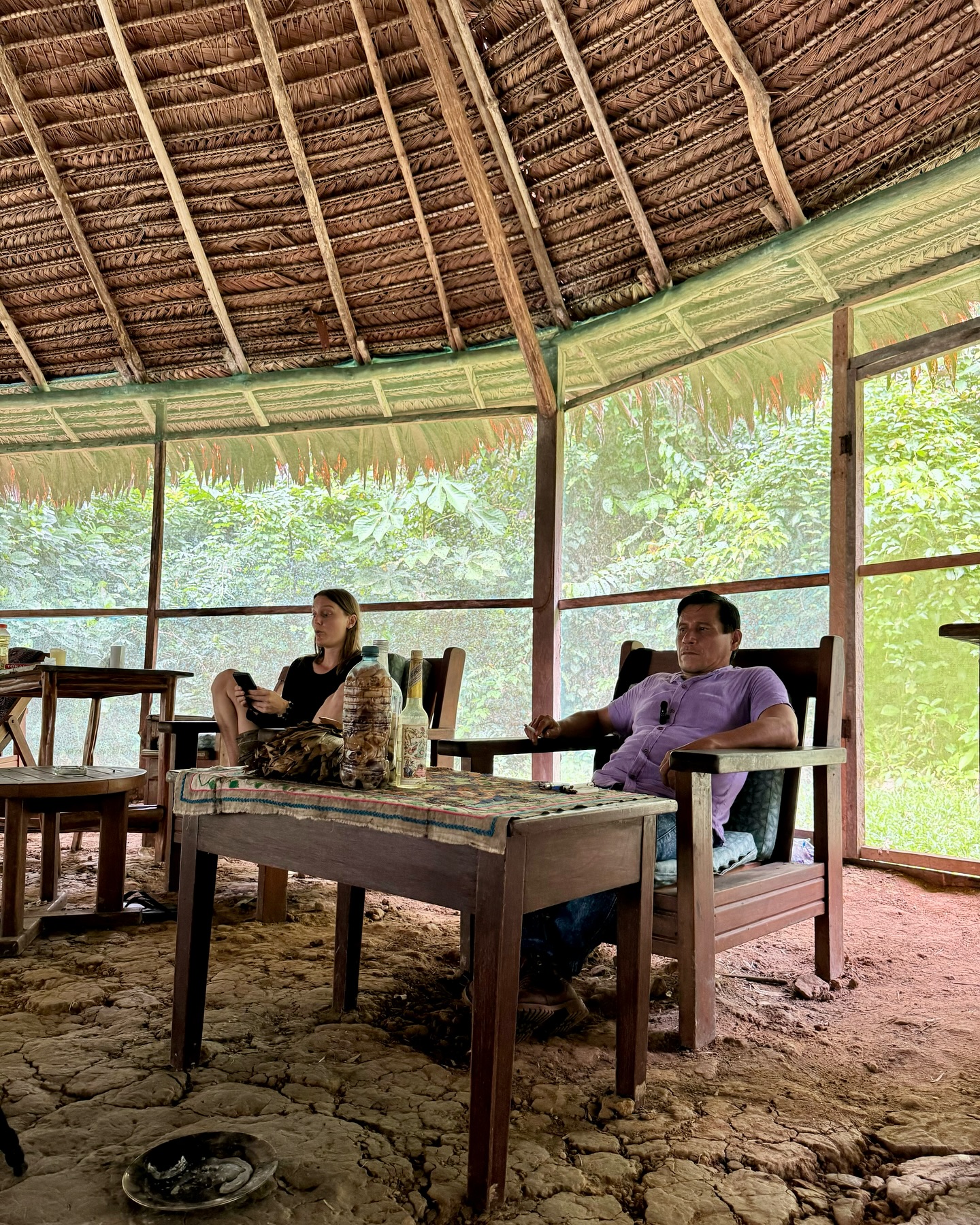 As we depart from an impactful ayahuasca retreat, the process of integration begins. 
In this photo, we see the shamans and our translator engaged in thoughtful discussion, reflecting on the past week and offering invaluable advice to ensure that the healing and growth experienced during the retreat continues to flourish.
The shamans, with their deep understanding of the plant medicine and its teachings, emphasize the importance of patience and self-compassion in the integration process. 
They remind usthat the insights gained during the ceremonies may take time to fully unfold and that the journey of self-discovery is an ongoing, lifelong pursuit.
#ayahuasca #shamanism
