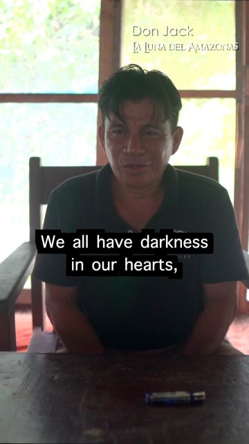 Don Jack in a sharing circle, giving feedback to a guest after his retreat. 🌱
#ayahuasca #shamanism