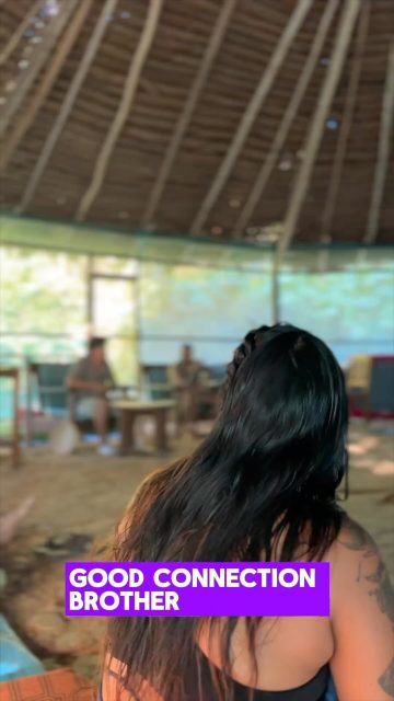 Debriefing and Q&A sessions with the shamans…
#Ayahuasca #shamanism #lalunadelamazonas