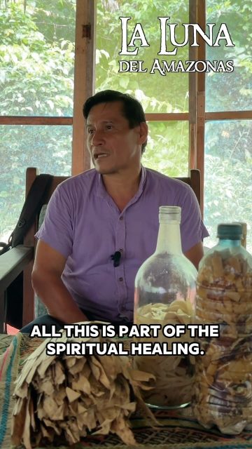 Debriefing and Q&As with the shamans throughout the retreat. 
#ayahuasca #shamanism #lalunadelamazonas